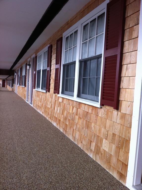 Holiday Hill Inn & Suites Dennisport Extérieur photo